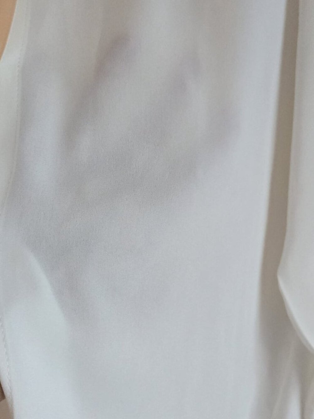NWOT M&S Collection Ivory Flowy Button-Down Blouse Size 12 100% Polyester - Picture 8 of 10